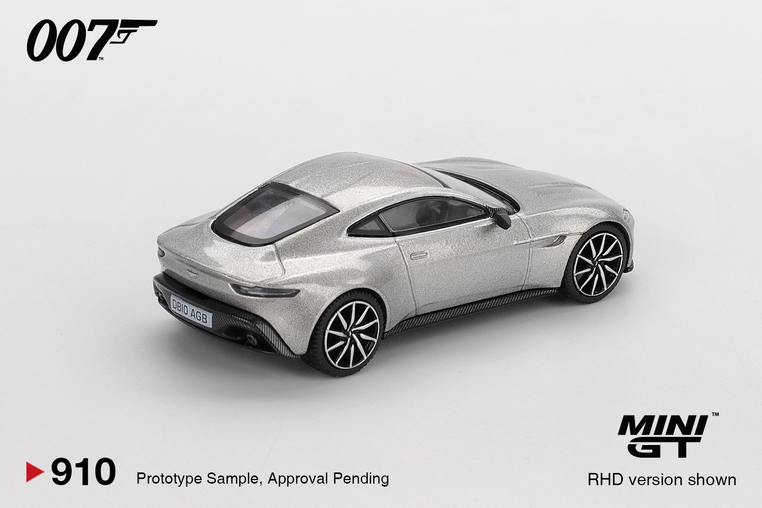 MINIGT 1/64 Aston Martin DB10  - مراجعة Kids Toys Boys وسعره