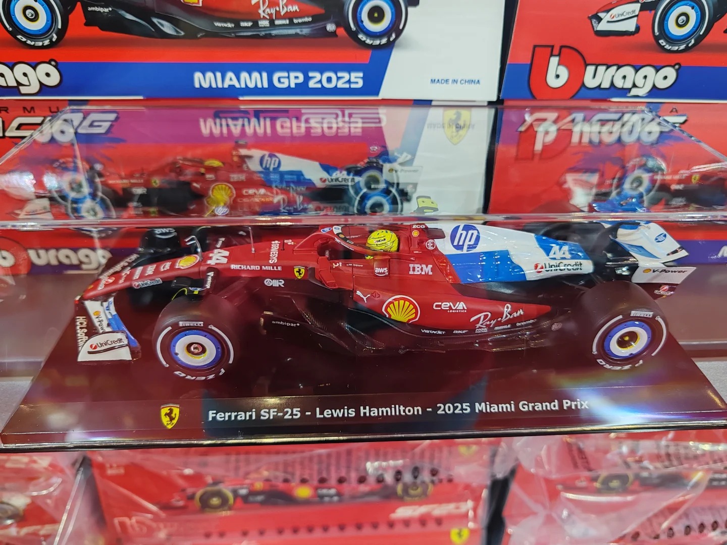 Bburago 1:24 Ferrari SF-25 44# - مراجعة Kids Toys John Lewis وسعره